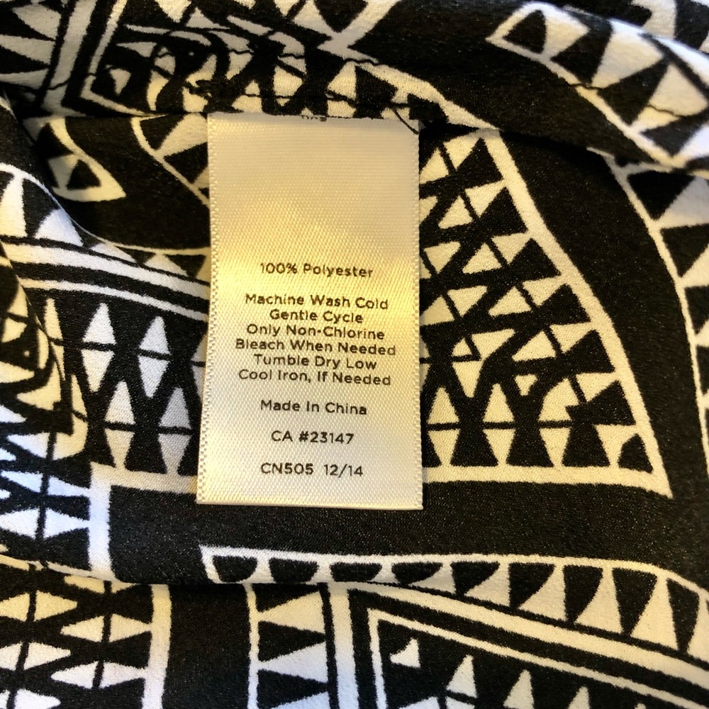 Talbots Geo Print Dressy Tank (LIKE NEW) - Picture 4 of 5